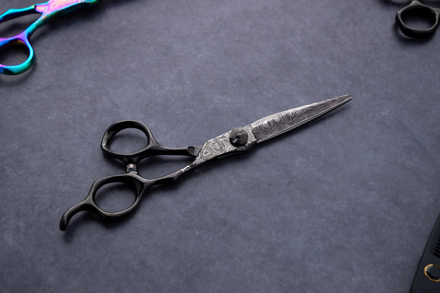 Kura Series 6" Japanese Steel Hairdressing Scissors